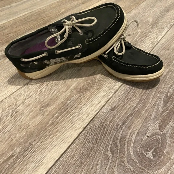 Sperry Topsider - Picture 2 of 3